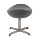 Ottoman Replica of the Egg Chair in Cashmere av designern Arne Jacobsen