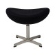 Ottoman Replica of the Egg Chair in Cashmere av designern Arne Jacobsen