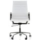 Replika aluminium EA119 kontorsstol av Charles & Ray Eames .