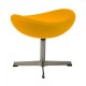 Ottoman Replica of the Egg Chair in Cashmere av designern Arne Jacobsen