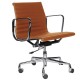 Replica aluminium EA117 bureaustoel van Charles & Ray Eames .