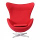 Replica Egg Chair in kasjmier door ontwerper Arne Jacobsen