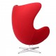 Replica Egg Chair in kasjmier door ontwerper Arne Jacobsen