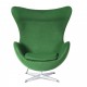 Replica Egg Chair in kasjmier door ontwerper Arne Jacobsen