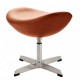 Ottomaanse replica van de lederen Egg Chair van ontwerper Arne Jacobsen