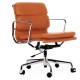 Replica Chair Soft Pad EA217 av <span class='notranslate' data-dgexclude>Charles & Ray Eames</span> .