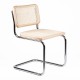 Replika av Chaise Cesca avec accoudoirs du designer Marcel Breuer