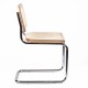 Replika av Chaise Cesca avec accoudoirs du designer Marcel Breuer