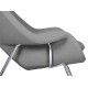 Replica van de Womb Chair door ontwerper Eero Saarinen