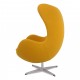 Replica Egg Chair in kasjmier door ontwerper Arne Jacobsen